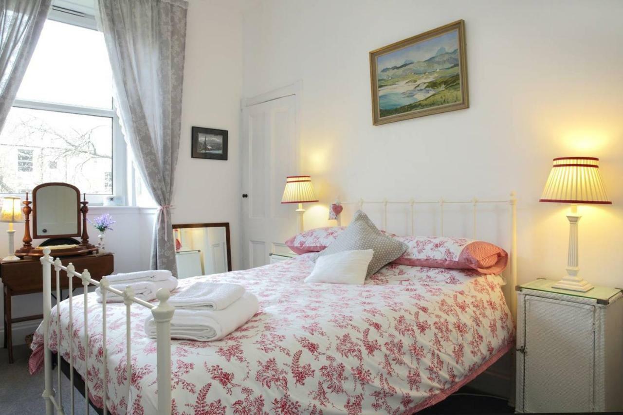 5 Star Beautiful & Vintage, Spacious Apt In Chic Location! Édimbourg Extérieur photo