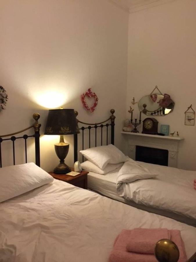 5 Star Beautiful & Vintage, Spacious Apt In Chic Location! Édimbourg Extérieur photo